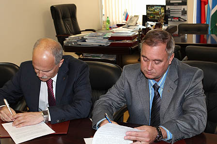 Sergey Egorov and Andrey Besedin signed a Cooperation agreement on IP rights enforcement.